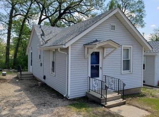 102 Turtle St, Shorewood, IL 60404