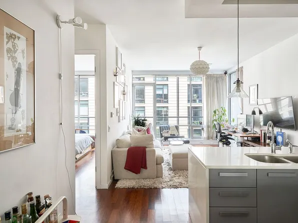 170 N 11th St APT 3D, Brooklyn, NY 11211