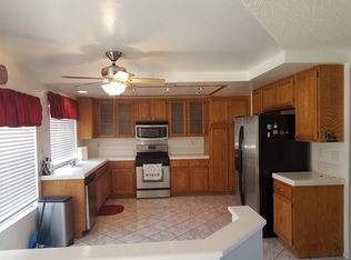 3253 Rollingridge Ave, Palmdale, CA 93550