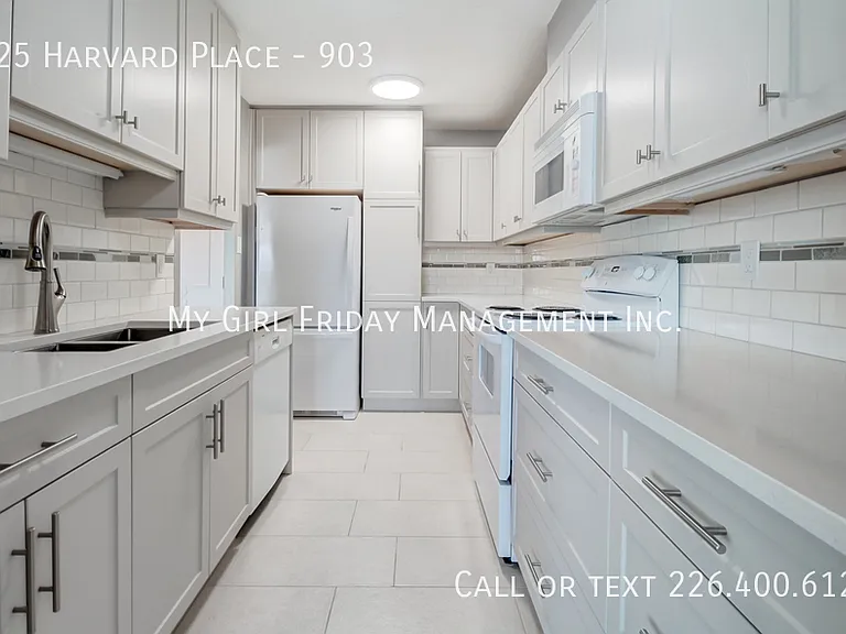 225 Harvard Pl #903 — Photo 8