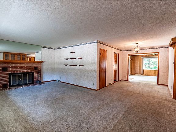 4th image of 3115 N Macarthur Rd