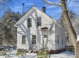 9 Elmwood St, Salisbury, MA 01952