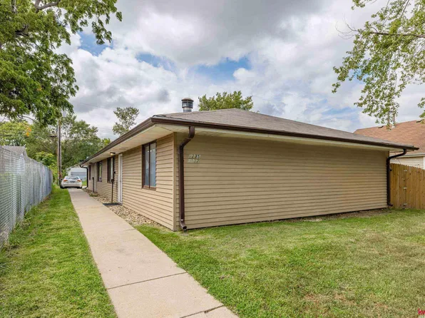 1235 N 26th St, Lincoln, NE 68503