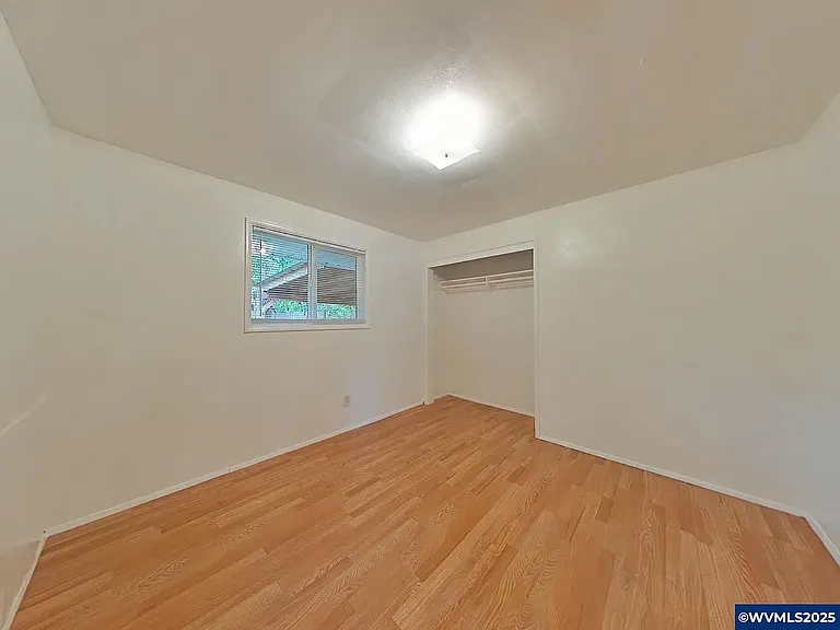 1120 SW 35th St — Photo 6