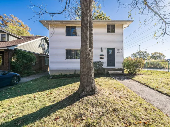 1305 Virginia Ave, Lakewood, OH 44107