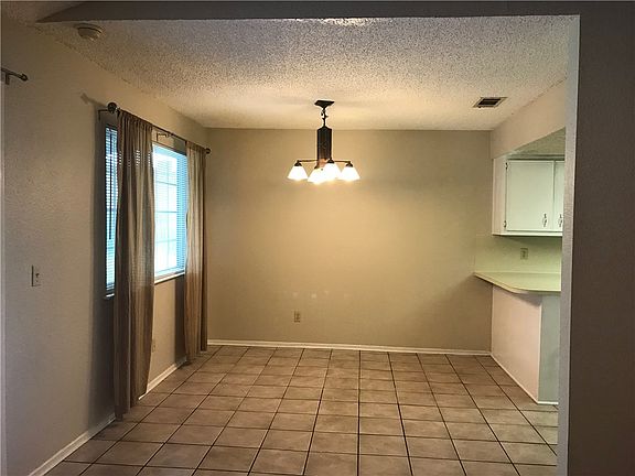 4th image of 11601 Gungrove Cir