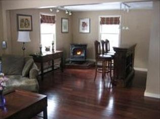 23 Hill Top Dr, Southbridge, MA 01550