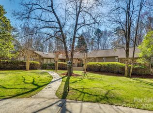 2805 Plantation Rd, Charlotte, NC 28270