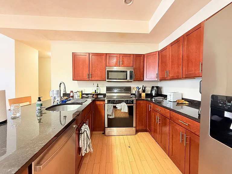 9 Gardner St #14 — Photo 7