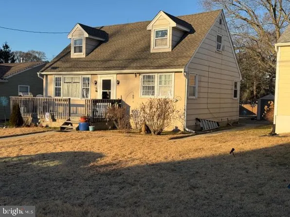 23 W Wilmont Ave, Somers Point, NJ 08244