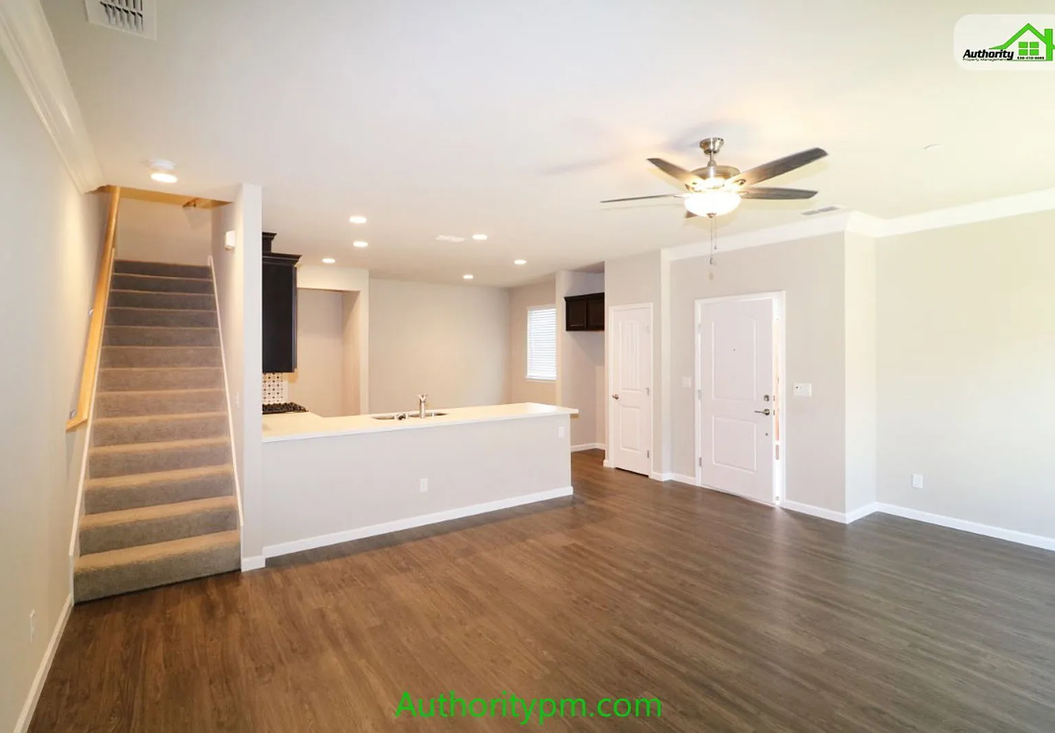 4 bed, 2.5 bath, 1768 sqft, $2,195 — Photo 4