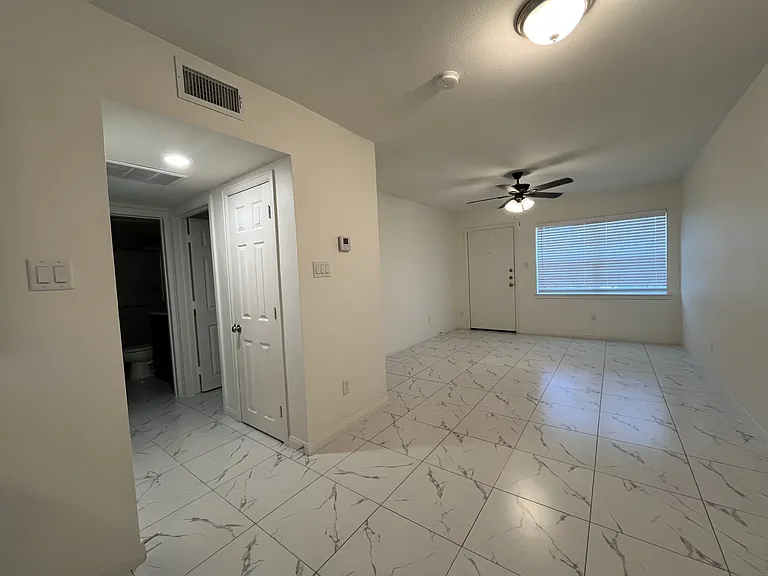 101 E Tidwell Rd #19 — Photo 10