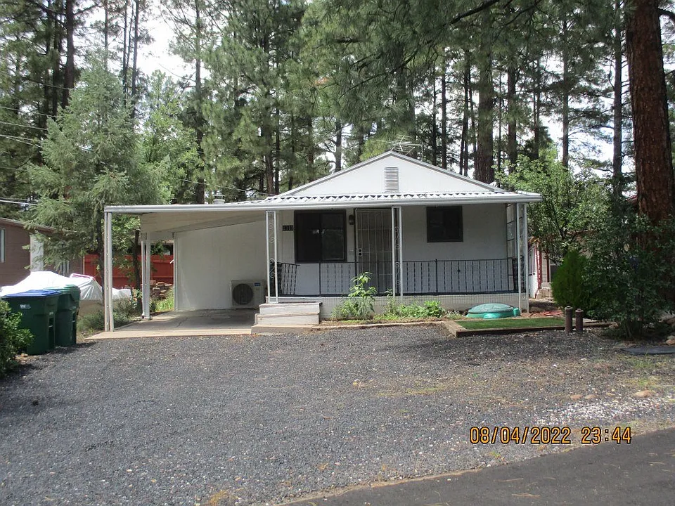 1310 N 43rd Dr