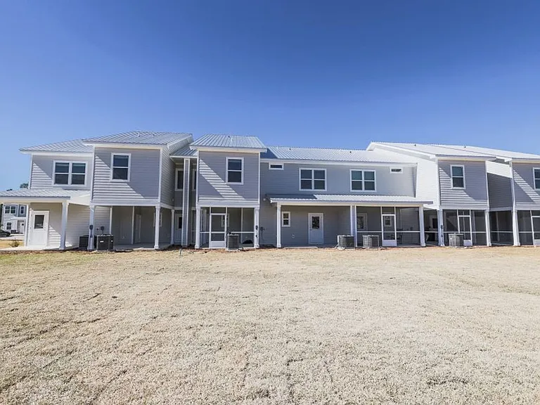 328 Date Palm Ln — Photo 20