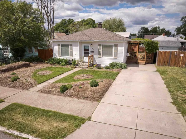 1317 E Hoffman Ave, Spokane, WA 99207