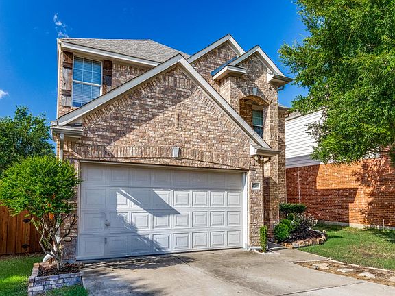 3rd image of 2728 Tangerine Ln