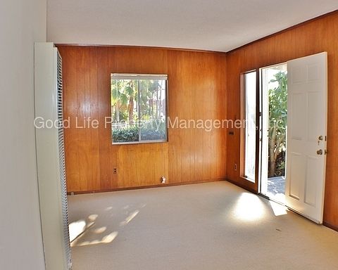 3rd image of 4255 Lamont St