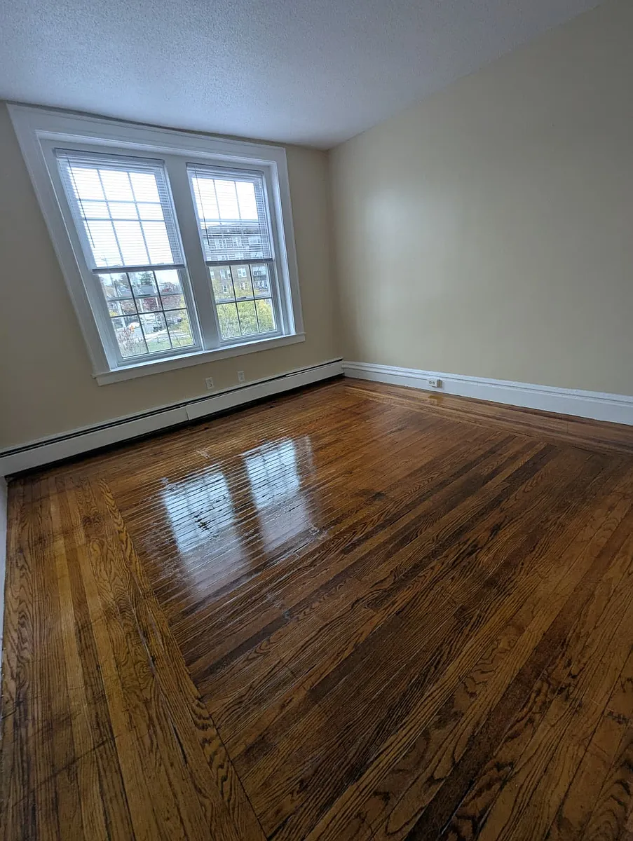 Building Photo - 36 Derby Ave #5