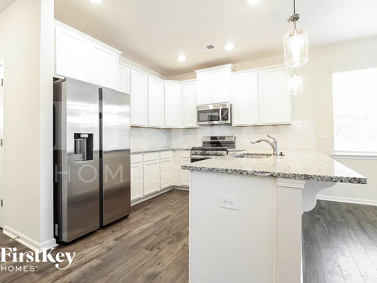 1205 Mission Hill Ln — Photo 5
