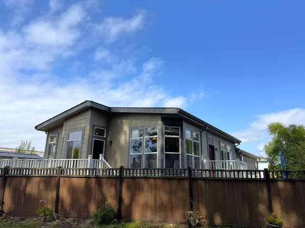 69 Creekside Dr #69, Half Moon Bay, CA 94019