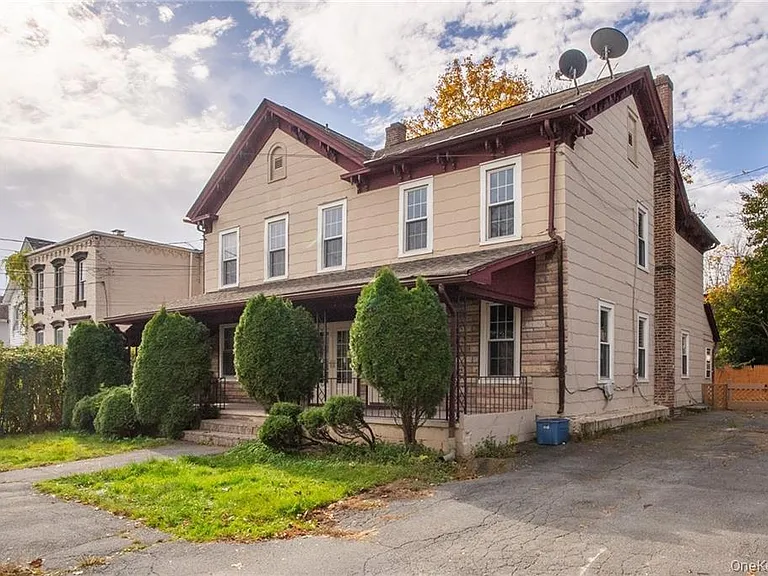 125 Hammond St #A — Photo 2