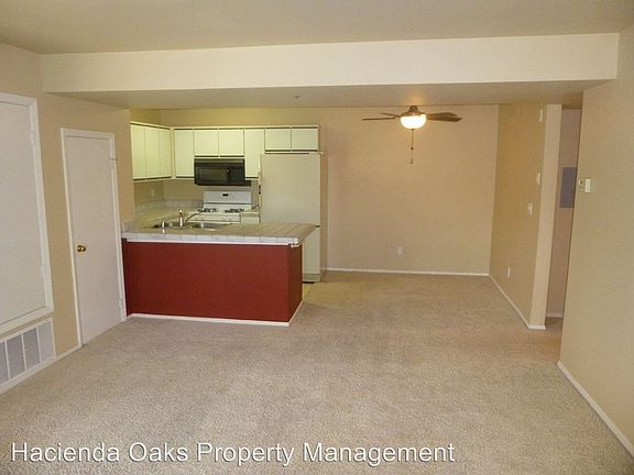 4th image of 2487 S Village Green Dr