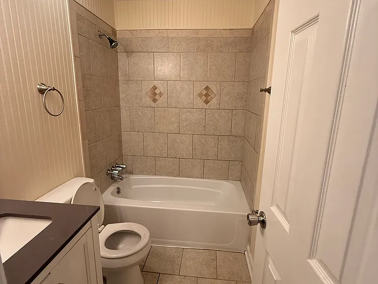 4534 Greystone Dr — Photo 2