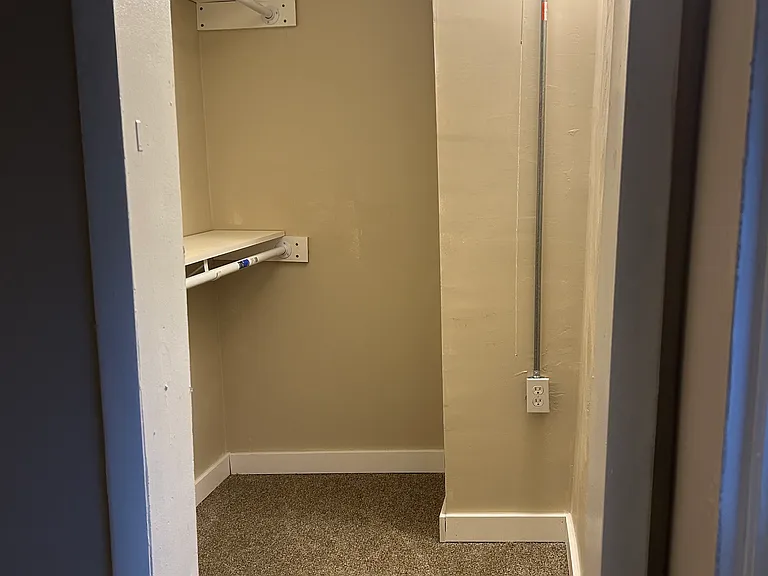 107 E Broadway St #109 — Photo 10