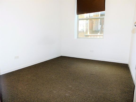 5th image of 5054 N Winthrop Ave