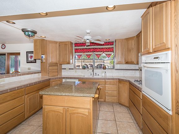 5th image of 1221 N Camino De Juan