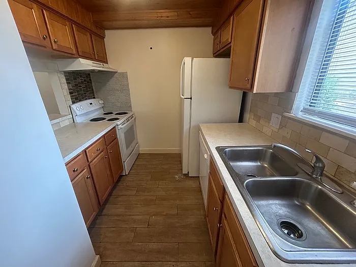 240 Jamil Rd #51 — Photo 5