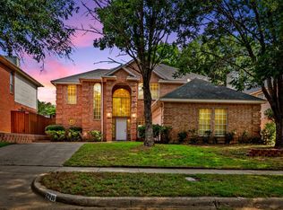 2411 Hedgeapple Dr, Arlington, TX 76001
