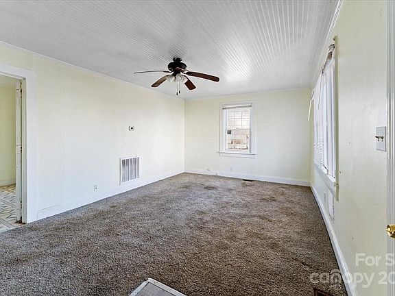 5th image of 323 N Vance St