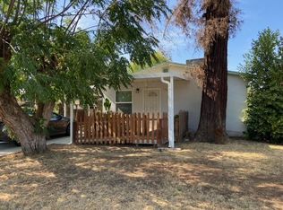 2640 Pine St, Selma, CA 93662