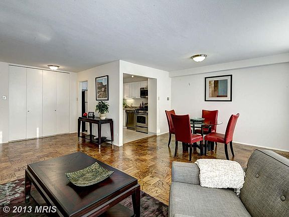 3rd image of 4501 Arlington Blvd APT 618