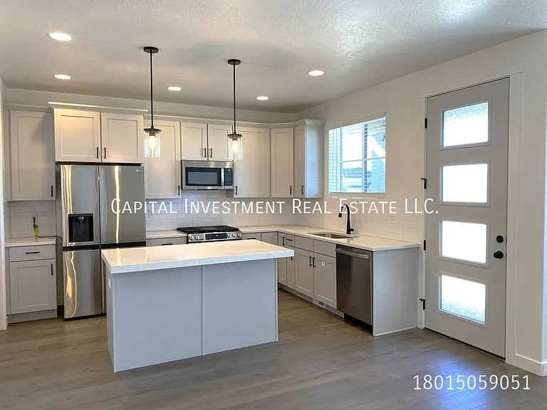 11541 S Engelmann Dr — Photo 4