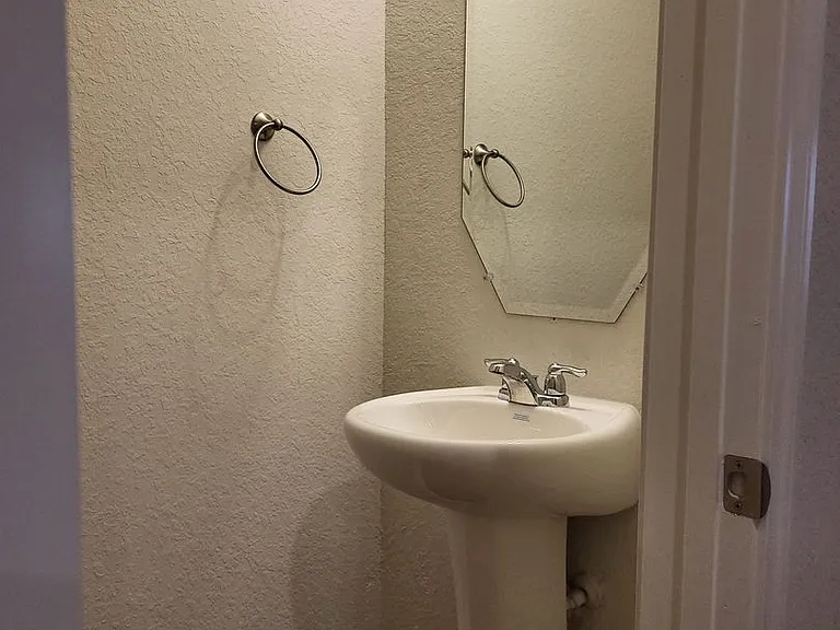 6934 Shiraz Way — Photo 9