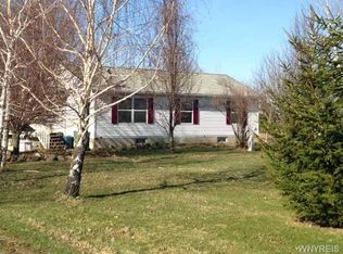 929 Geer Rd, Arcade, NY 14009