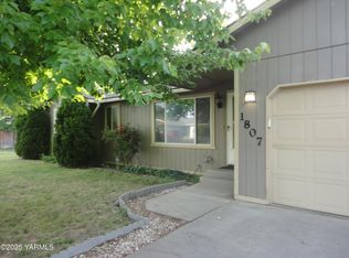 1807 Parsons Loop, Yakima, WA 98908