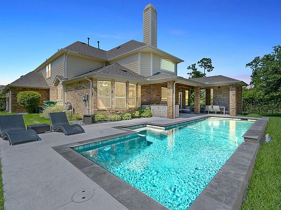Gorgeous Pool built by Regal Pools