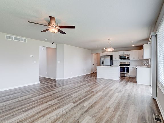 4th image of 4025 NE 6th St