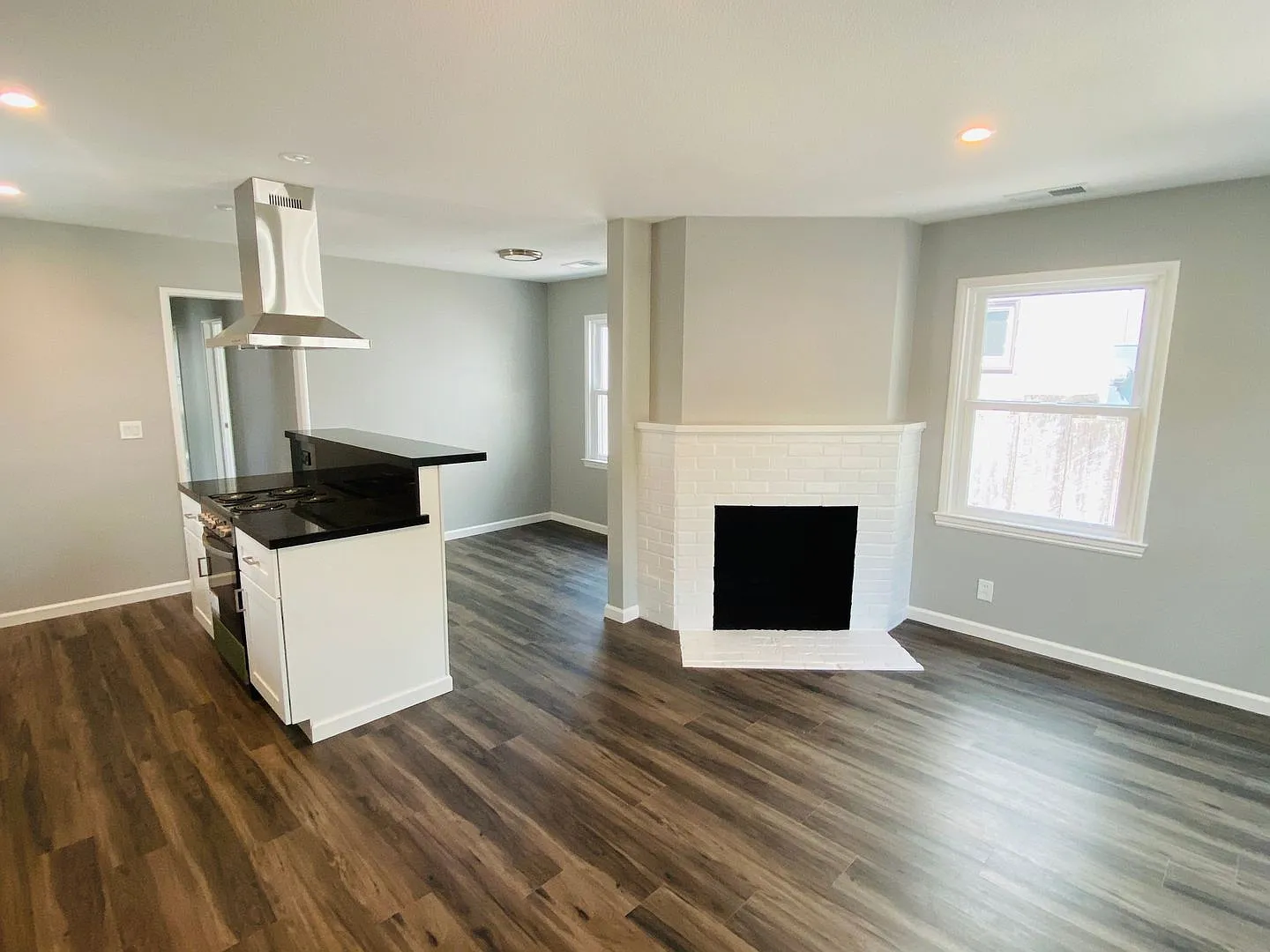 Remodeled 2 bed 1 bath house in College Terrace close to Stanford University — Photo 2