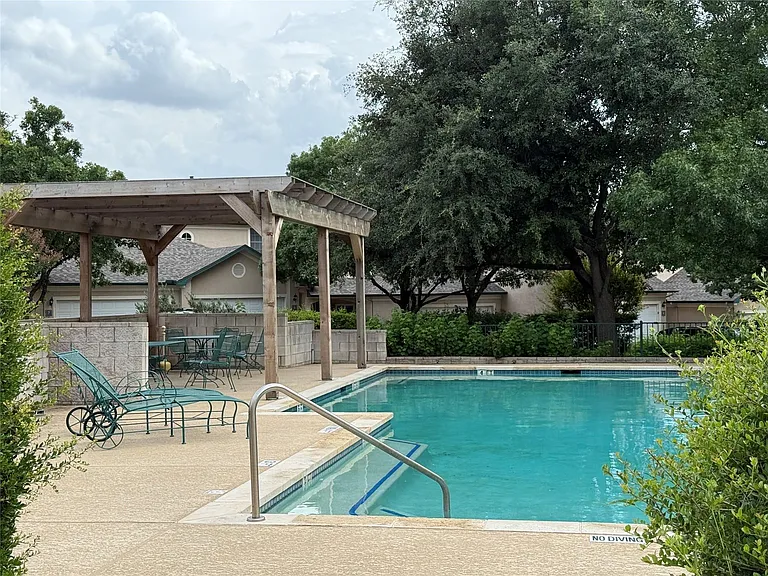 2100 Pipers Field Dr #55 — Photo 35
