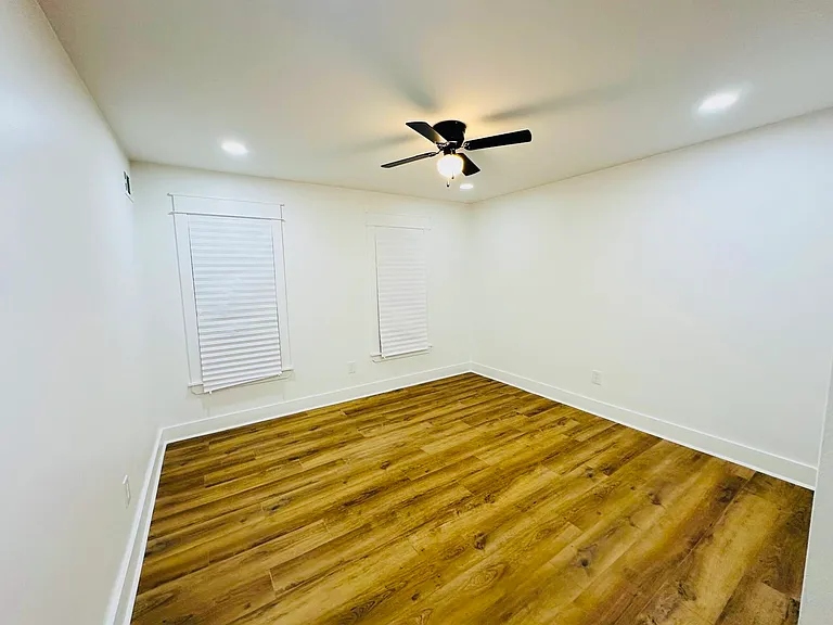 3020 Laurinburg Cir — Photo 14