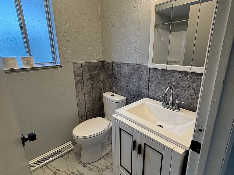 620 Evesham Ave — Photo 6