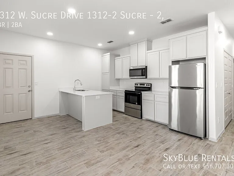 1312 W Sucre Dr #2 — Photo 2