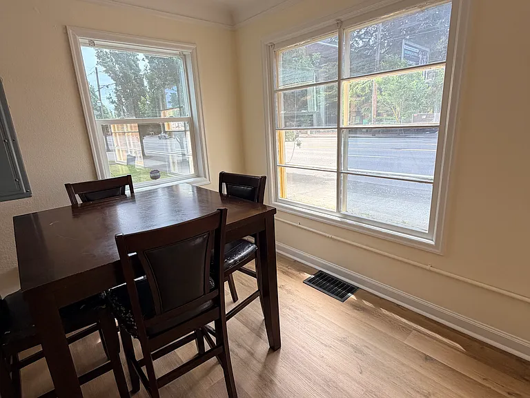 330 NE 102nd Ave — Photo 24