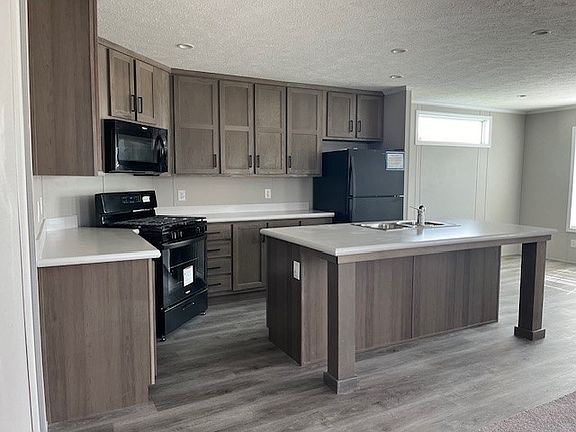 2nd image of 1859 Garden St #175
