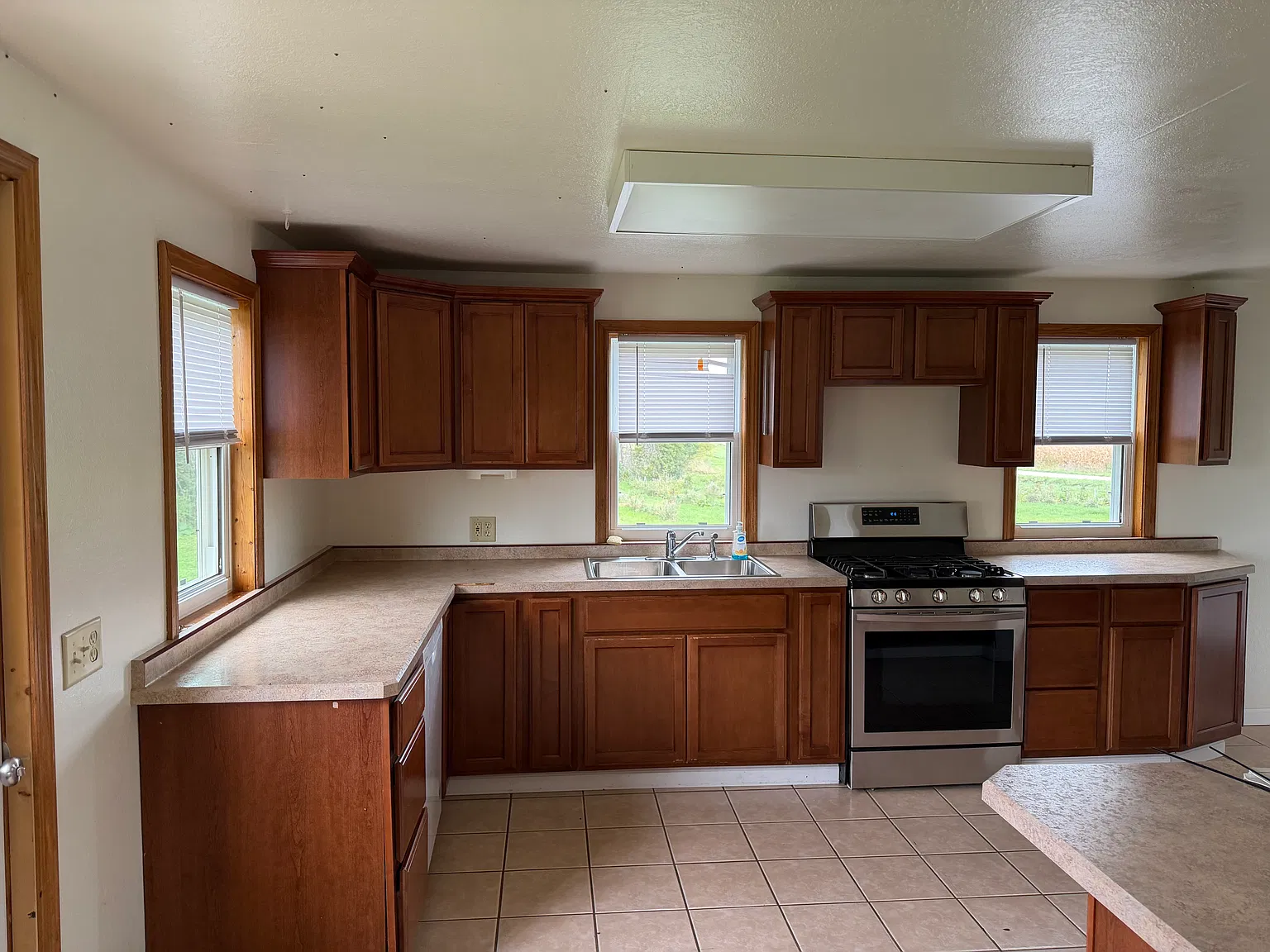 2 bed, 1790 sqft, $1,290 — Photo 4