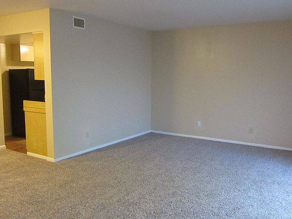 4th image of 3613 Dexter Ave APT 2